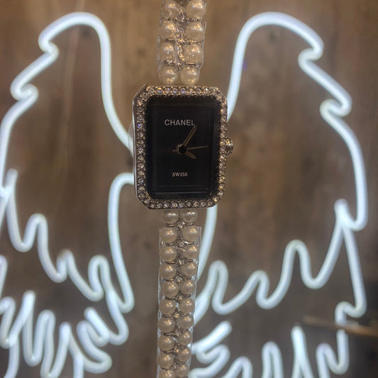 Stone Chain Black Dail Ladies watch
