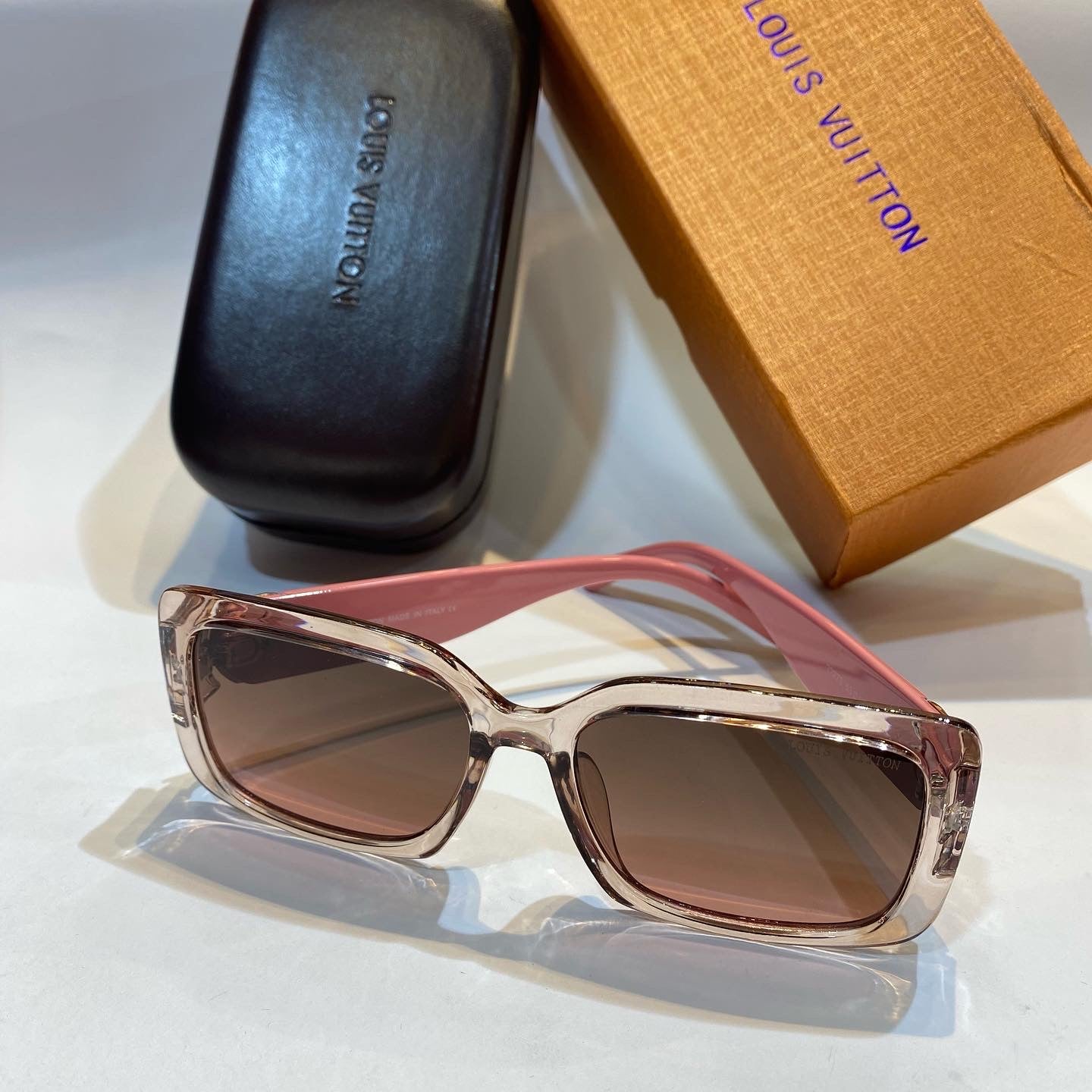 UOL Pink Transparent Frame Brown Shade Unisex Branded Sunglasses 32273 53 17-138