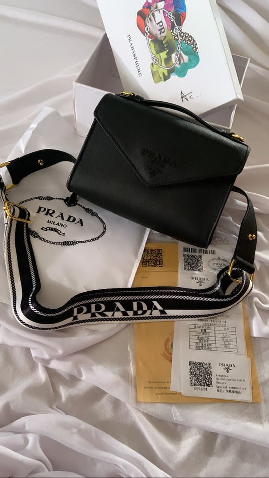 ARP PRA Black Colour Premium Quality Ladies Bag 400857