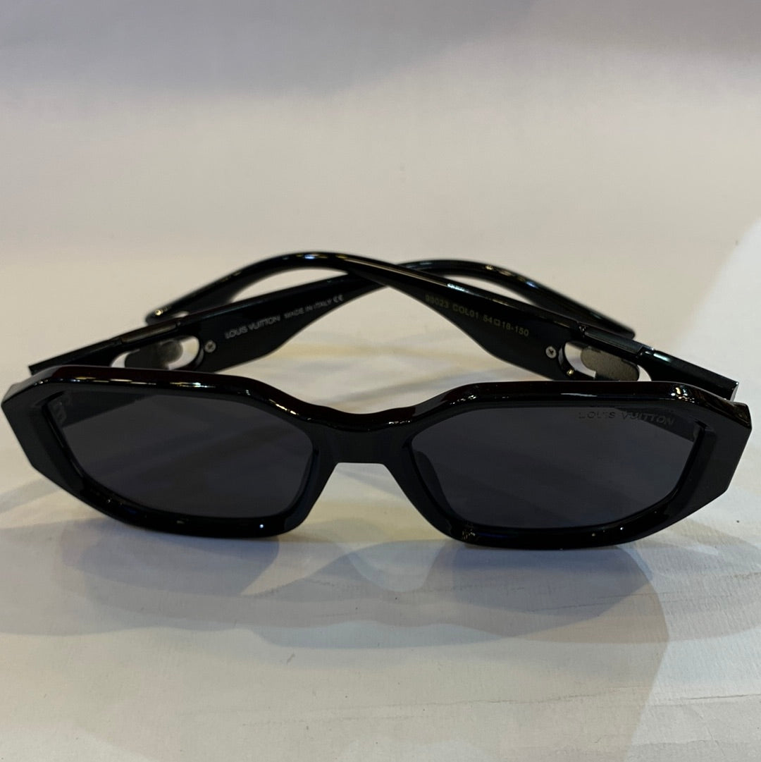 Uol Vl Black Frame Black Shade Sunglass 99023 COL01 54 18-150