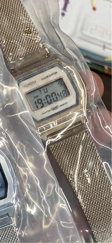 SAC Gold Chain White Dial Watch digital square Japanese Machine Men Sports Watch 901275