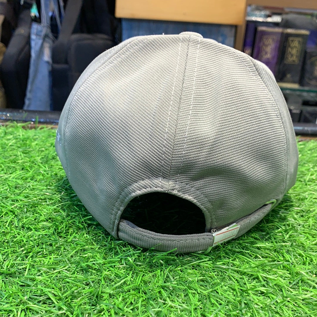 Grey Cap