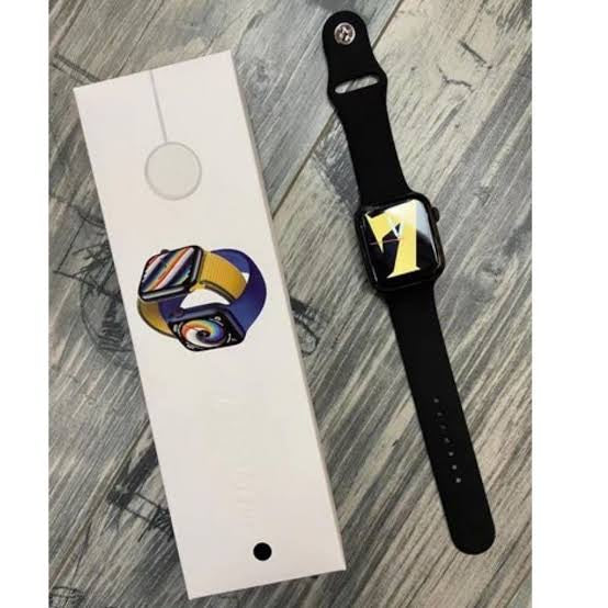 K17 Smart Watch Calling Logo Square