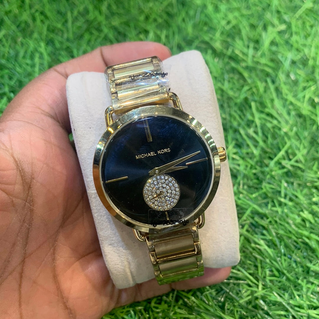 Cim Gold Chain Black Dial Ladies Watch 400413