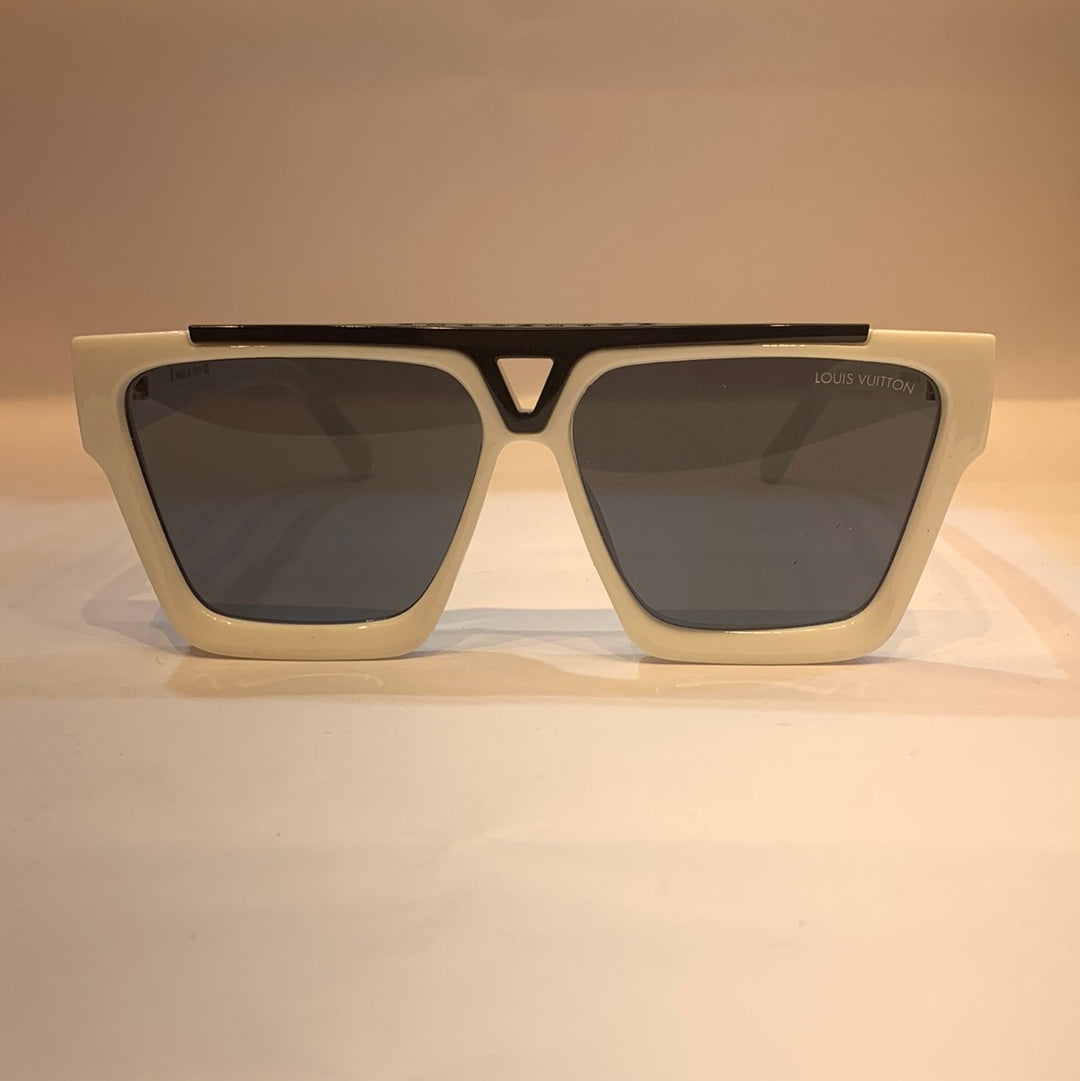 UOL VL  Glossy White Frame Black Shade Unisex Sunglass Z1502 61 13-145