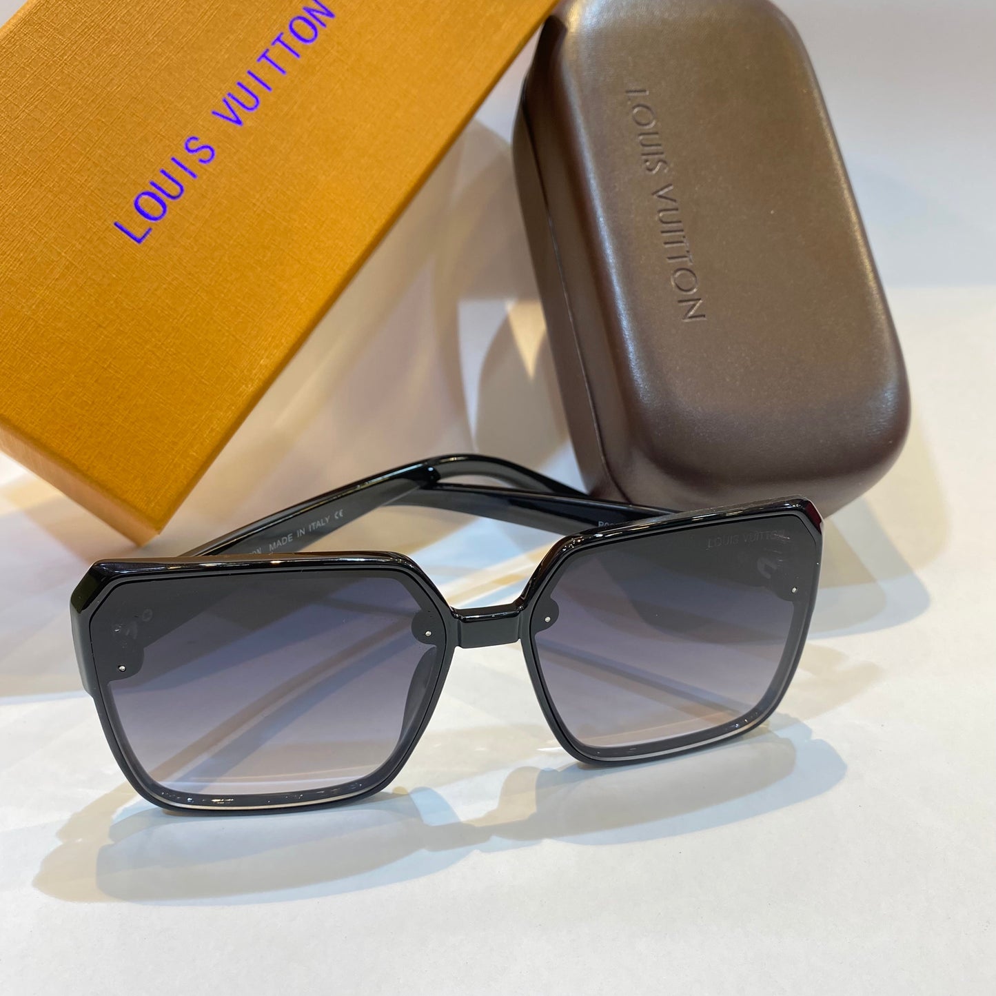 UOL LV VL Black Frame Black Shade Unisex Branded P006 C1 52 18-139