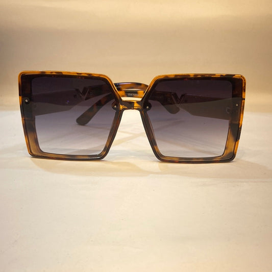 UOL VL  Leopard Print Frame Black Shade Unisex Sunglasses A30144 62 14 149