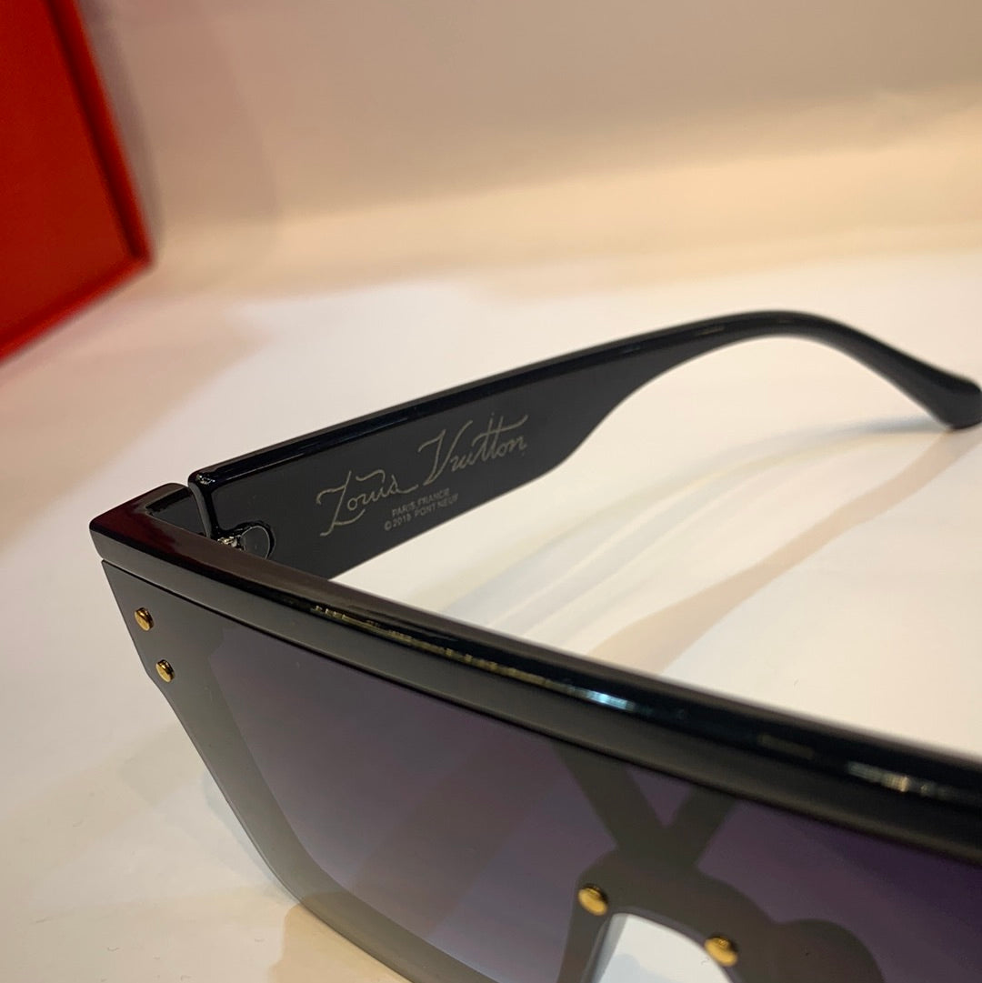 UOL VL Black Frame Black Shade Unisex Sunglass Z1583E 68 8-147