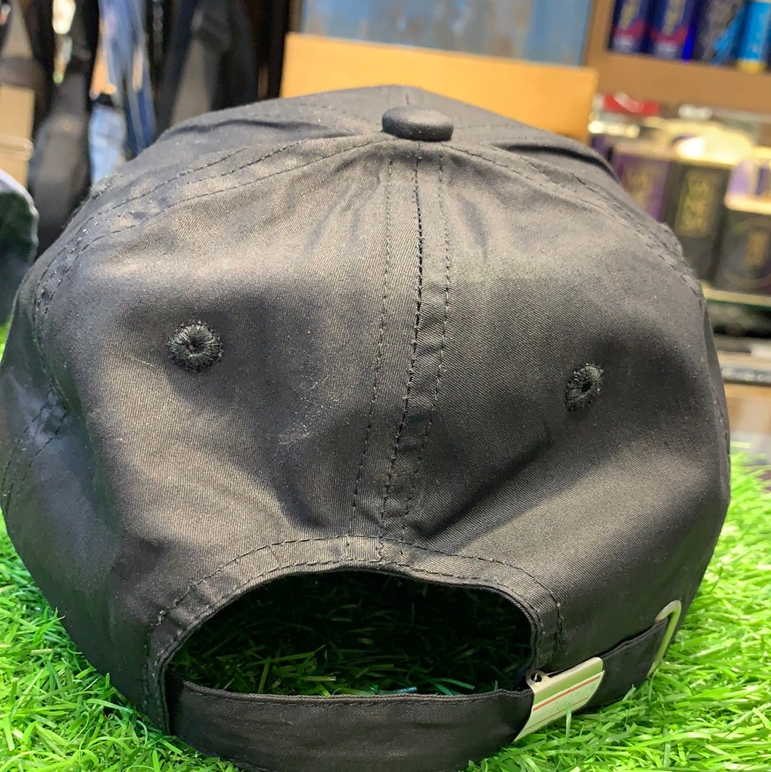 Champ Black Cap