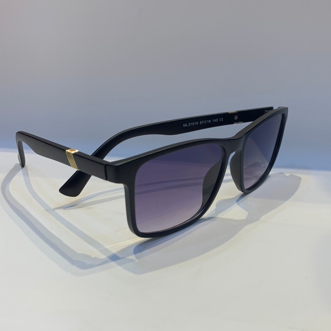 Cug Black Frame Black Shade Sunglass ML21019 57 16 145