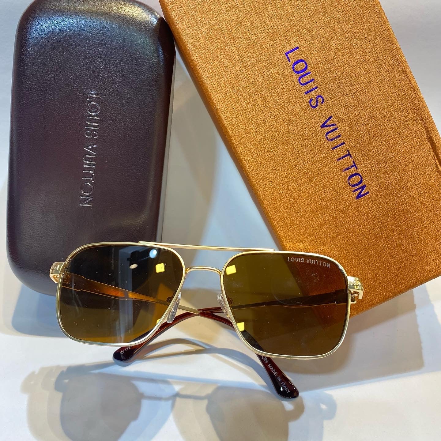 UOL Gold Frame Brown Shade Unisex Branded Sunglasses Lv1121 C6 57 16-141