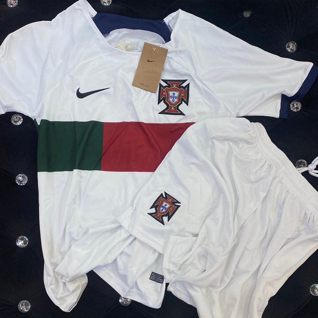 Kin White Red Green Colour FPF Logo Branded Lycra Cotton Football Jersey Set 110167