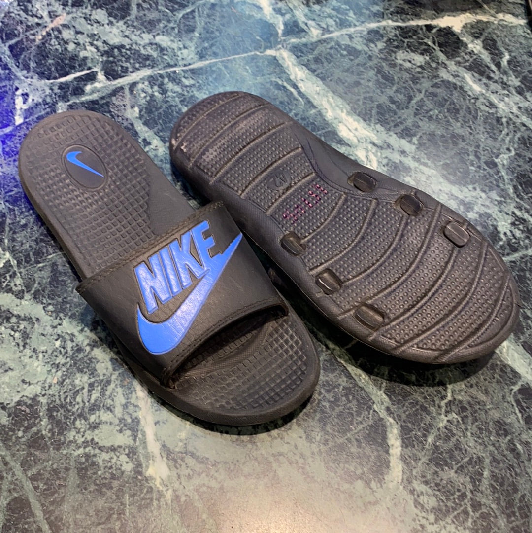 Black Blue Slipper (15105)