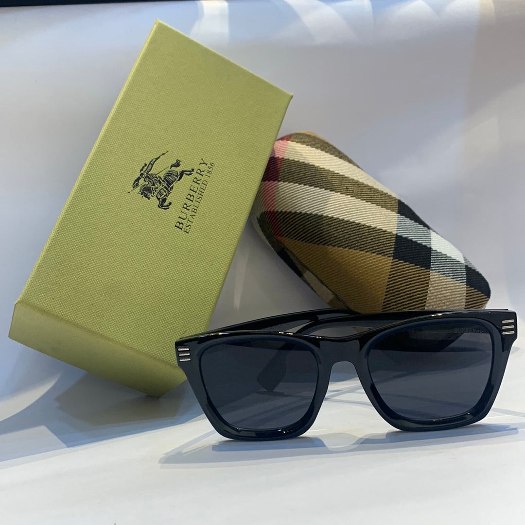 Bur rub Glossy Black Frame black Shade Unisex Sunglass D2818 51 21 141 C1