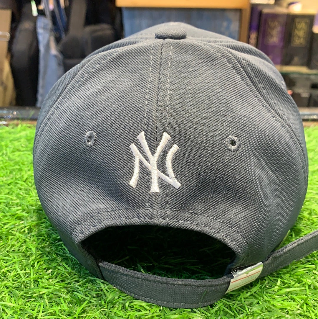 NY Grey Cap