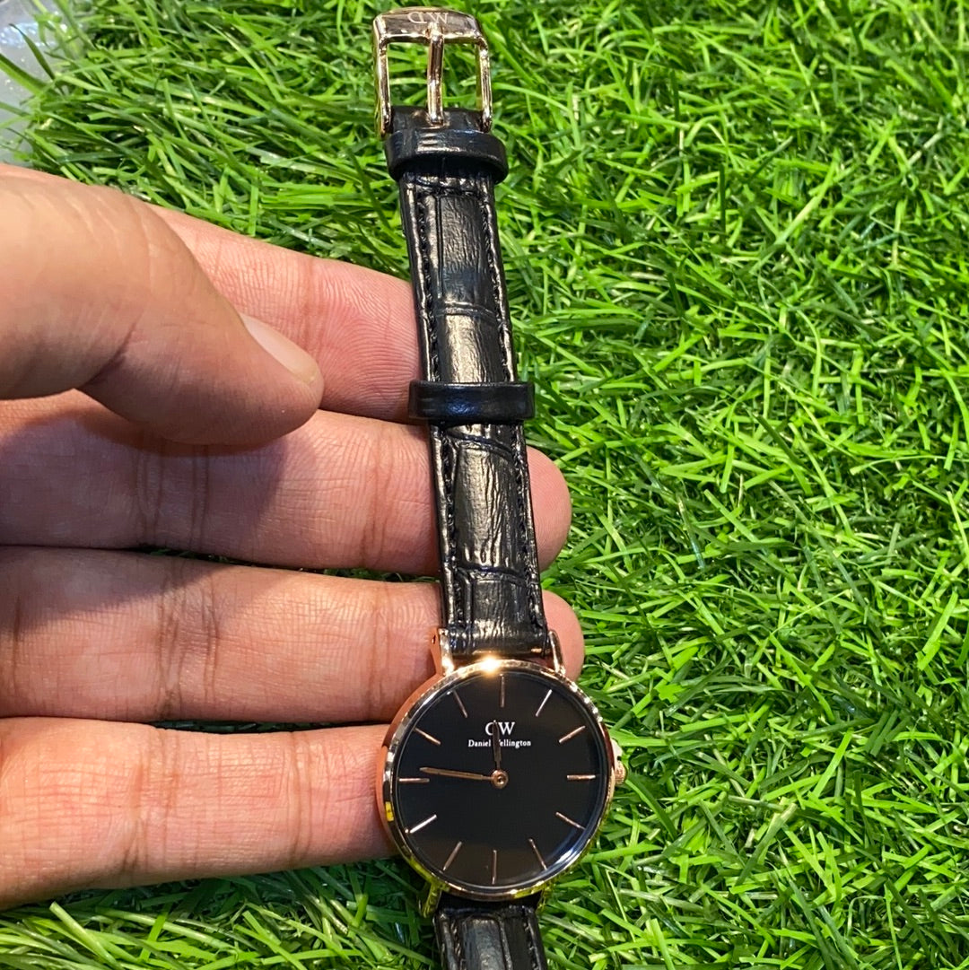 Black Strap Black Dial Female Watch 400542