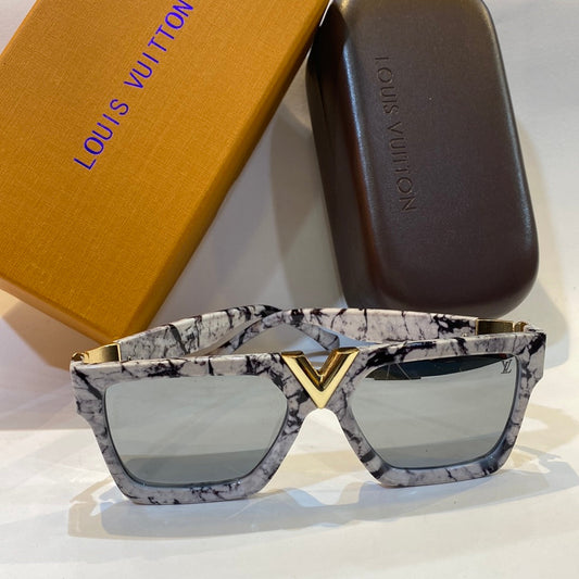 UOL LV VL Cream White Black  Frame Black Shade Unisex Branded 1967 56 20-135