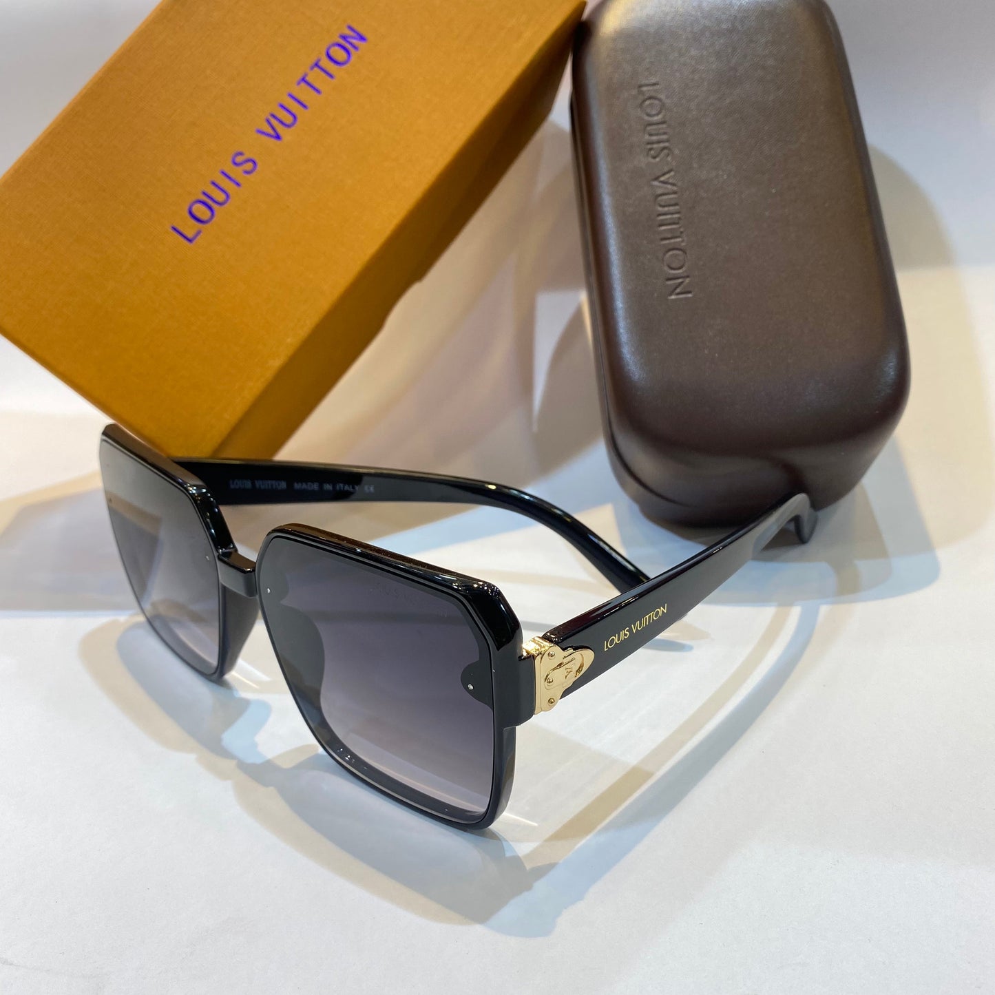 UOL LV VL Black Frame Black Shade Unisex Branded P006 C1 52 18-139