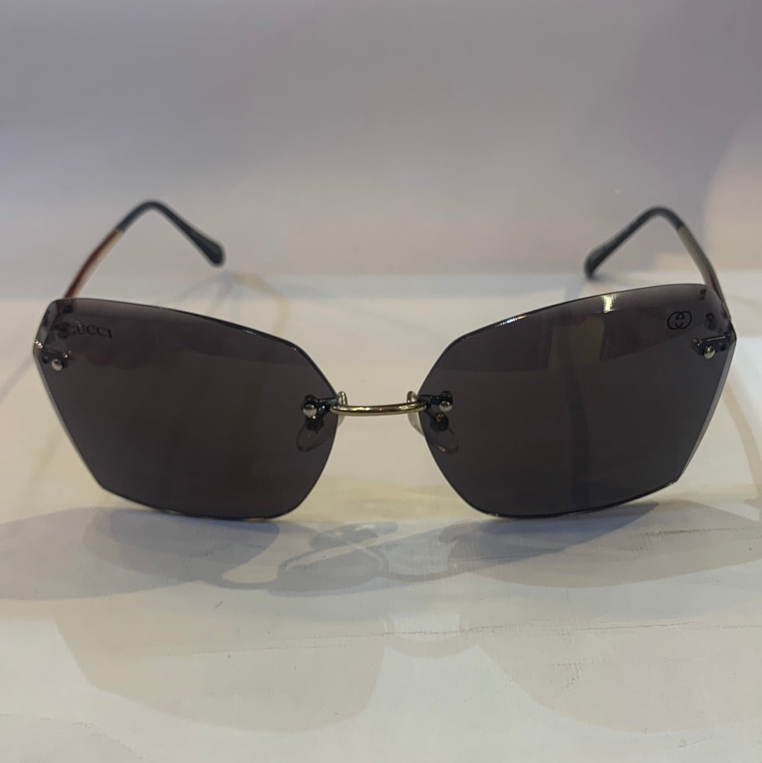 CUG Frameless Golden Black Stick Black Shade Sunglass 68115 63 15-140