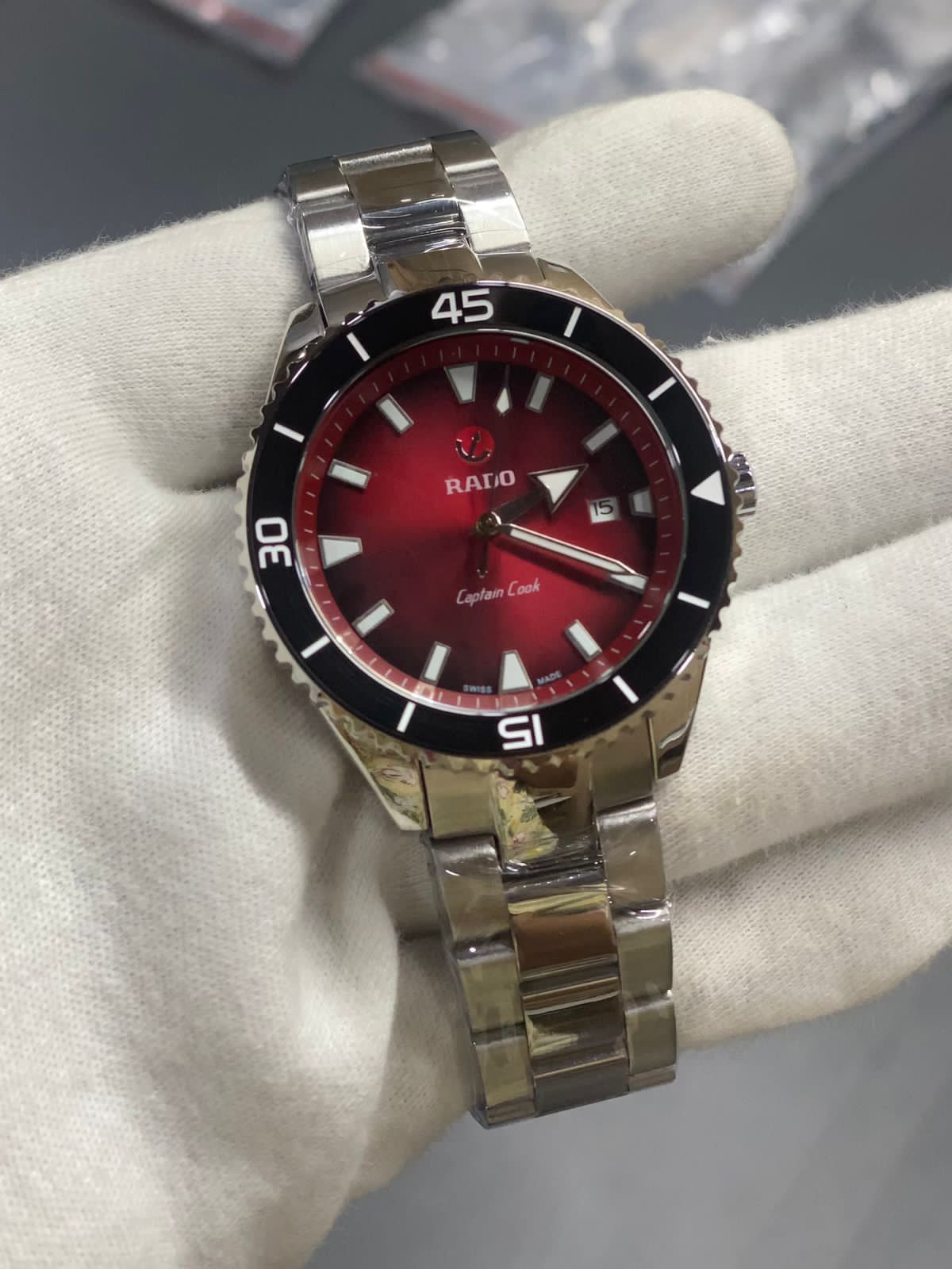Dar Silver Chain Red Dial Automatic Men Watch 901269