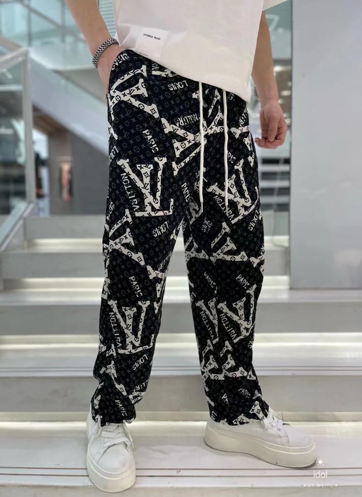 IDOL VL UOL Black White Colour Star Print with Premium Quality regular Fit Lower 3019