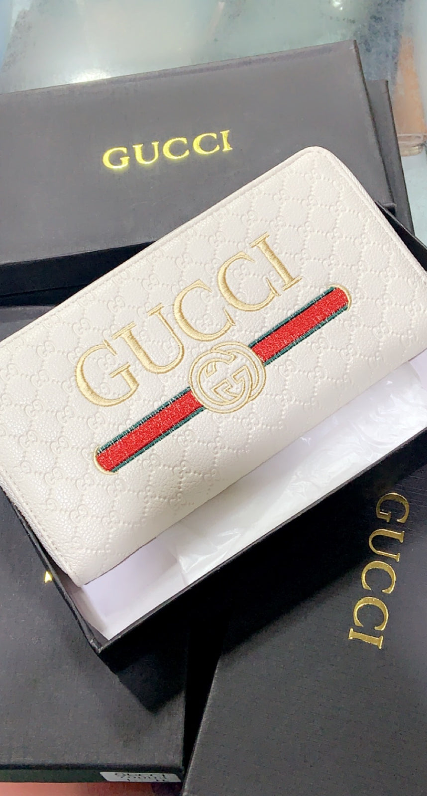 CUG White Colour With Embroidery Design Ladies Clutch 700032