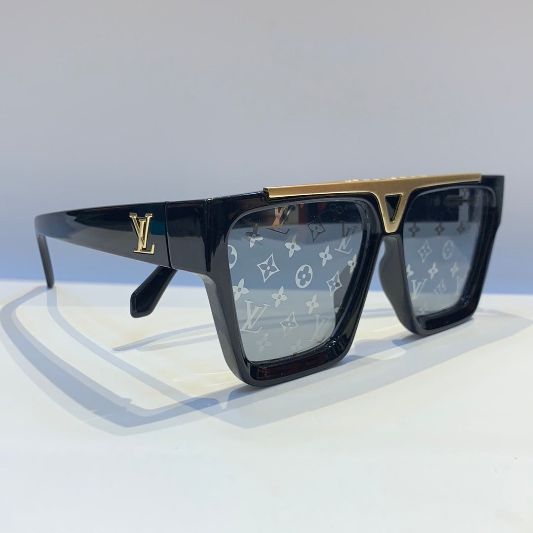 Uol Lou Black Frame Printed White Shade Sunglass Z150261 13-145