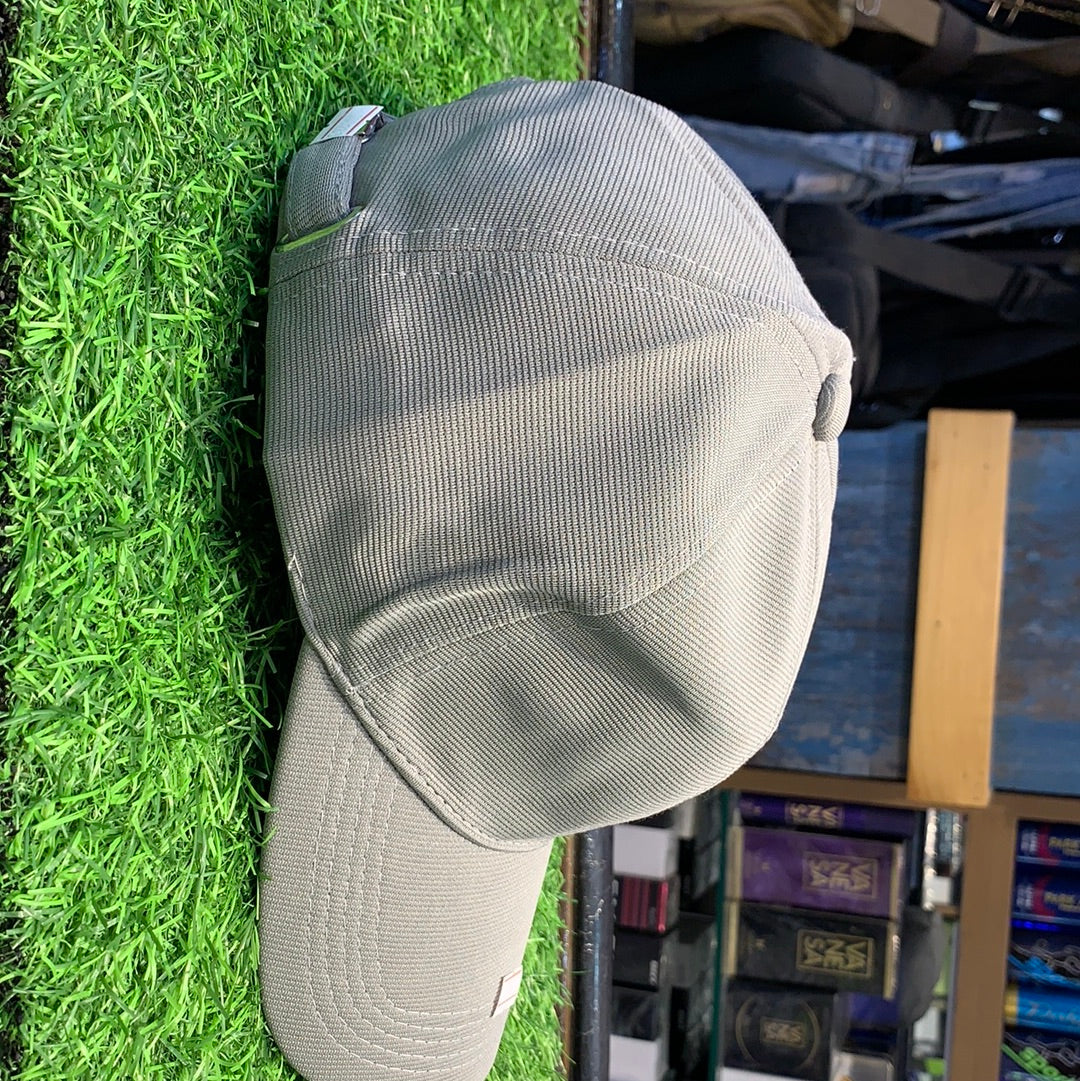 Grey Cap