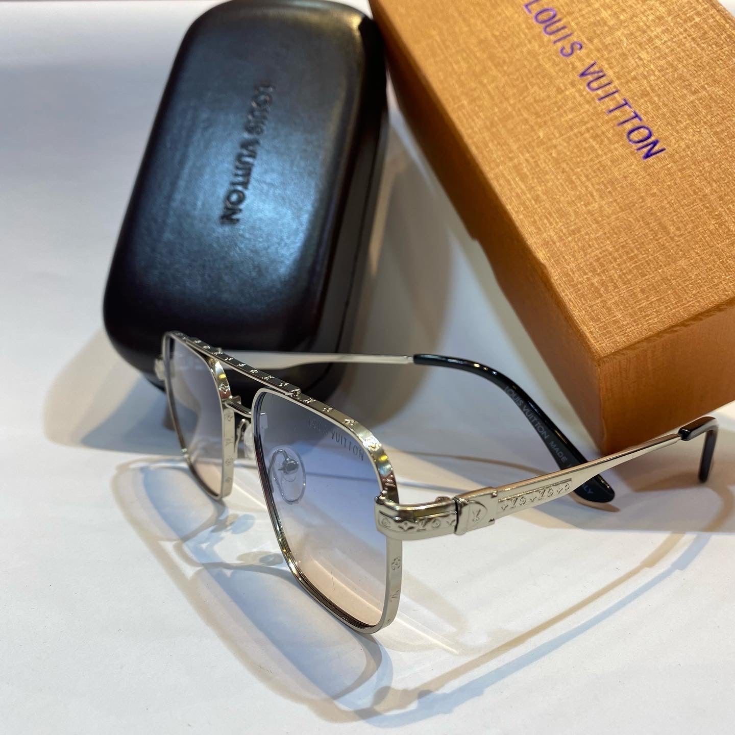 UOL Silver Frame Blue Shade Unisex Branded Sunglasses Lv1121 C6 57 16-141