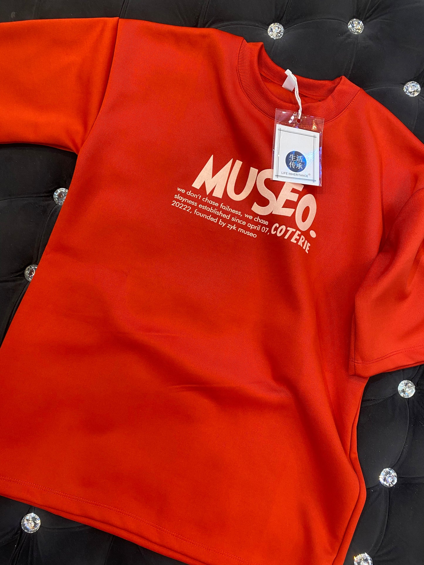 Red Colour with Back Print Museo Heavy Material Drop Shoulder 381326