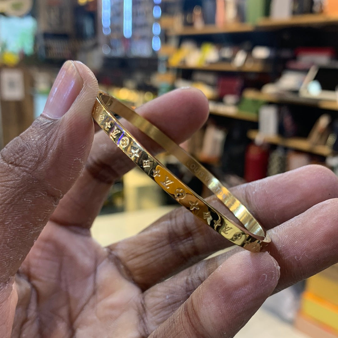 Uol vl Gold Color Premium Quality Kada Bracelet 502414
