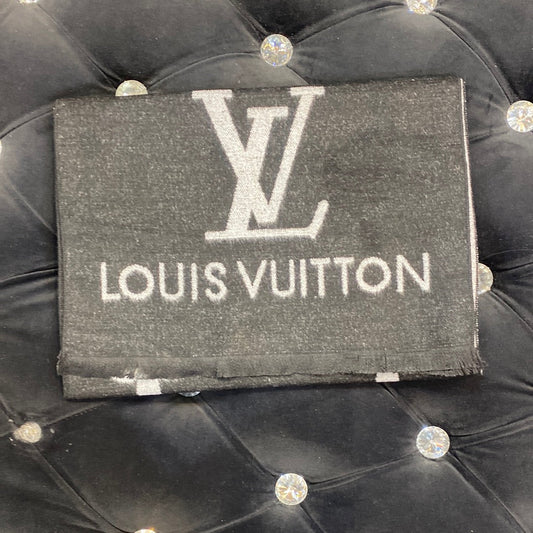 Vl Lou Uol Black Colour With White Uol Logo Imported Muffler 49085