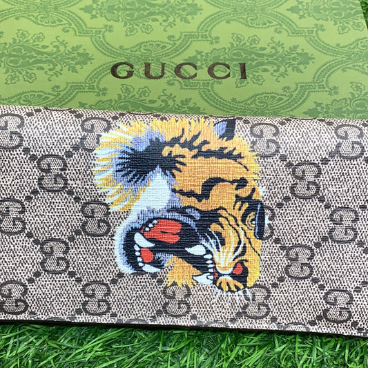 CUG Brown Colour Branded Luxury Italian Leather Long Wallet Model Silk Screen Apricot Tiger 62665019