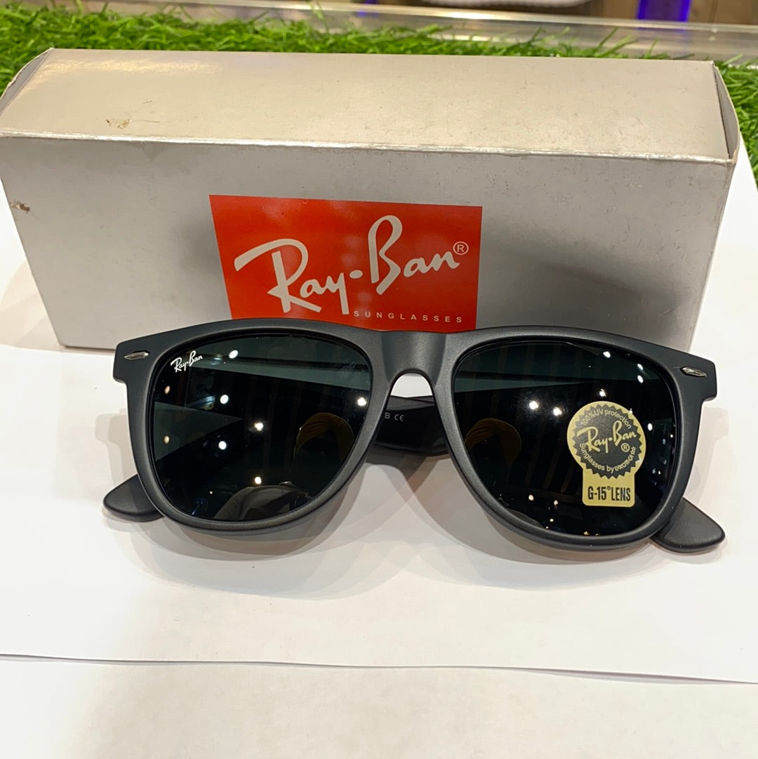 Glossy Black Finish Black Shades Sunglasses 2140