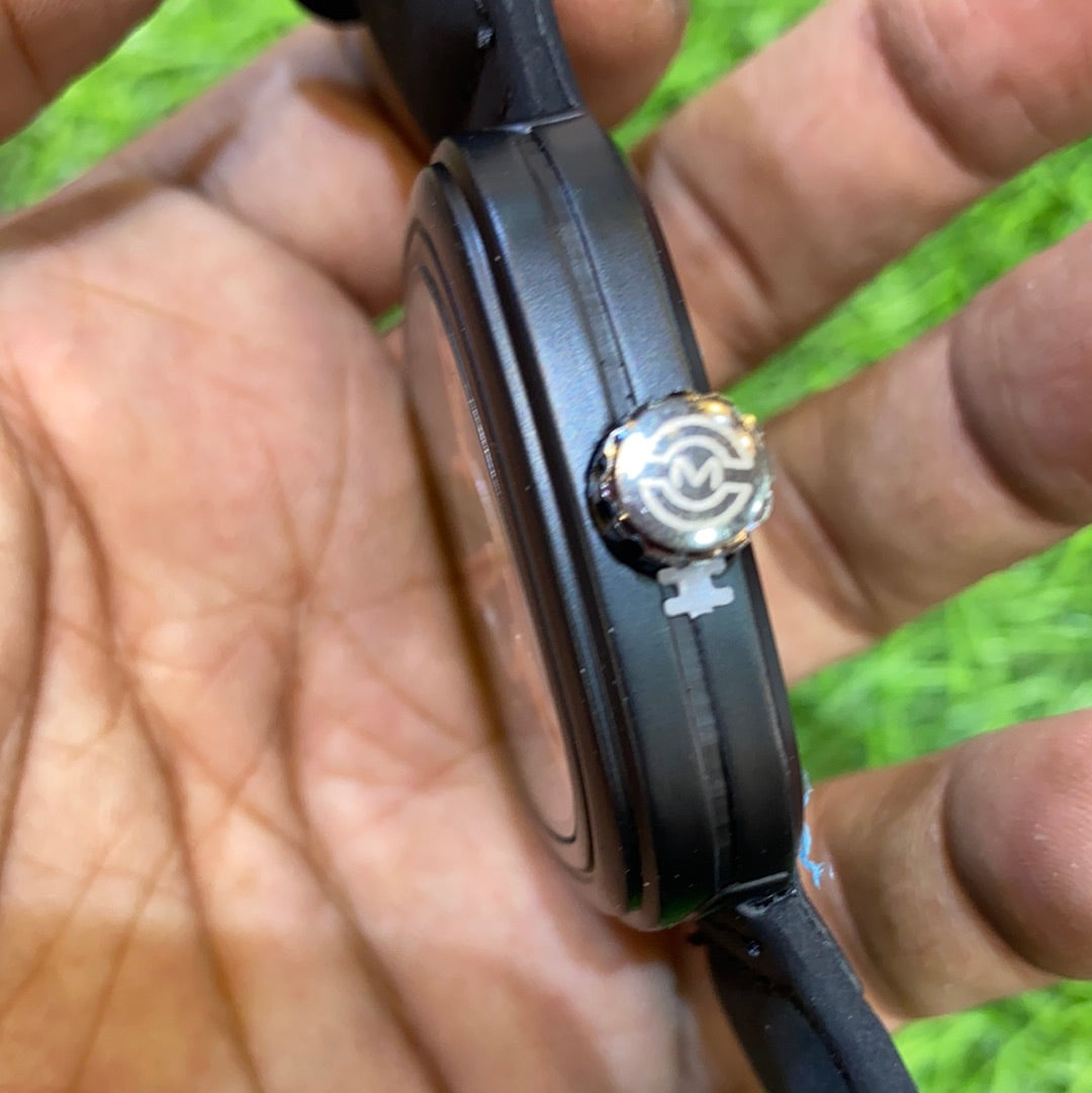 VES Black Square Dialed Fashion Quartz  Men Watch 220528
