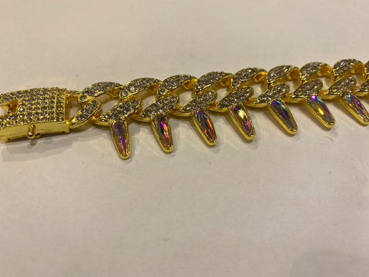 Gold Colour With Diamond Studded Bracelet 40054
