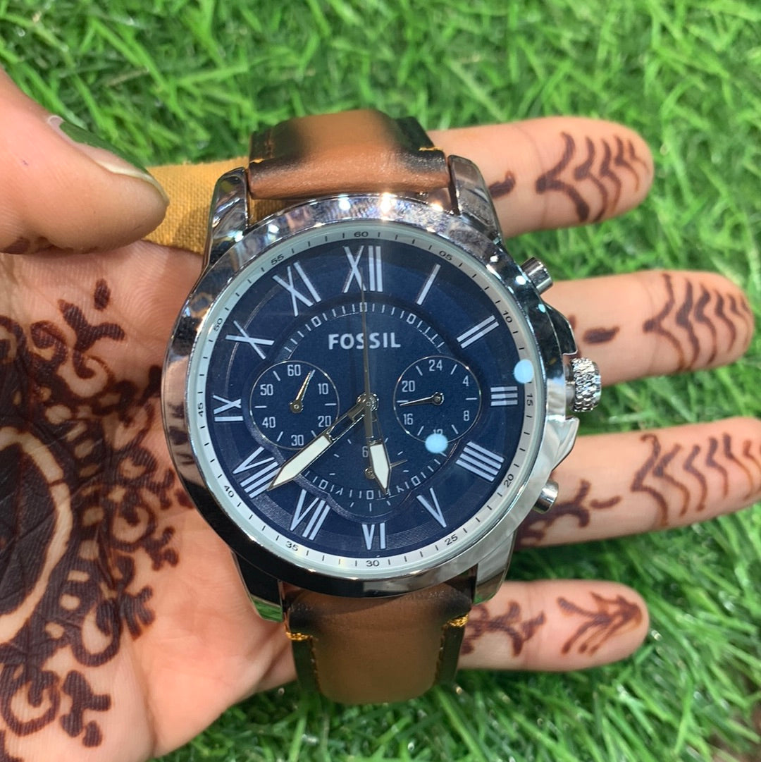 Sof brown strap blue white  dial Chrono working Men Watch