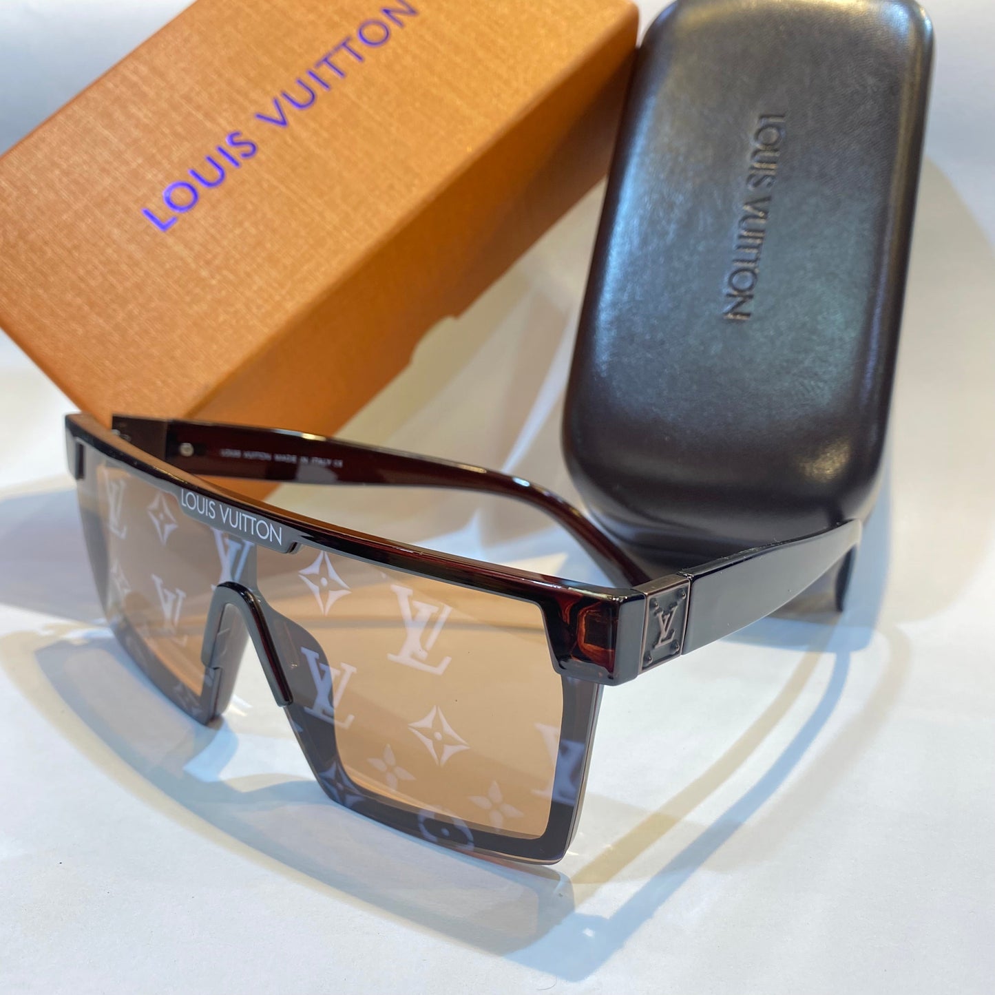 UOL Brown Frame Brown Shade Printed Glass Unisex Branded Sunglasses 81002 60 18-142