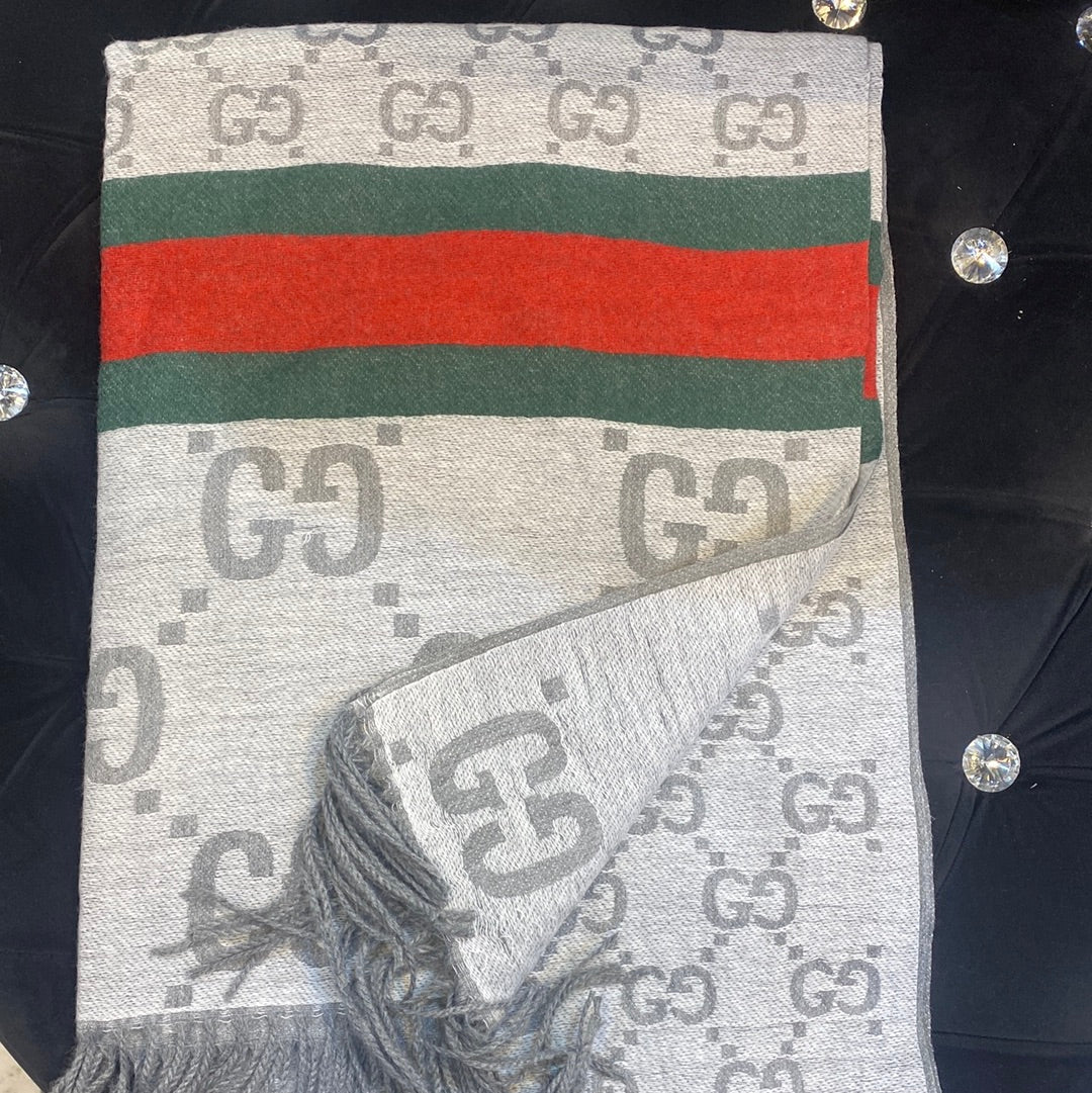 Cug Guc Grey Colour Green Red Strip Cug Print Heavy Quality Cashmere Muffler  9342