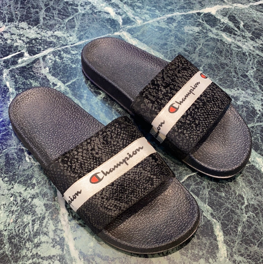 Black White Slipper (15109)