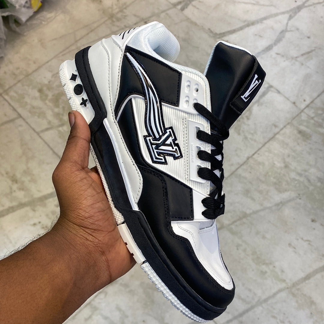 VL UOL White Black Colour With White Black Sole VL Logo Sneaker Shoes 13985