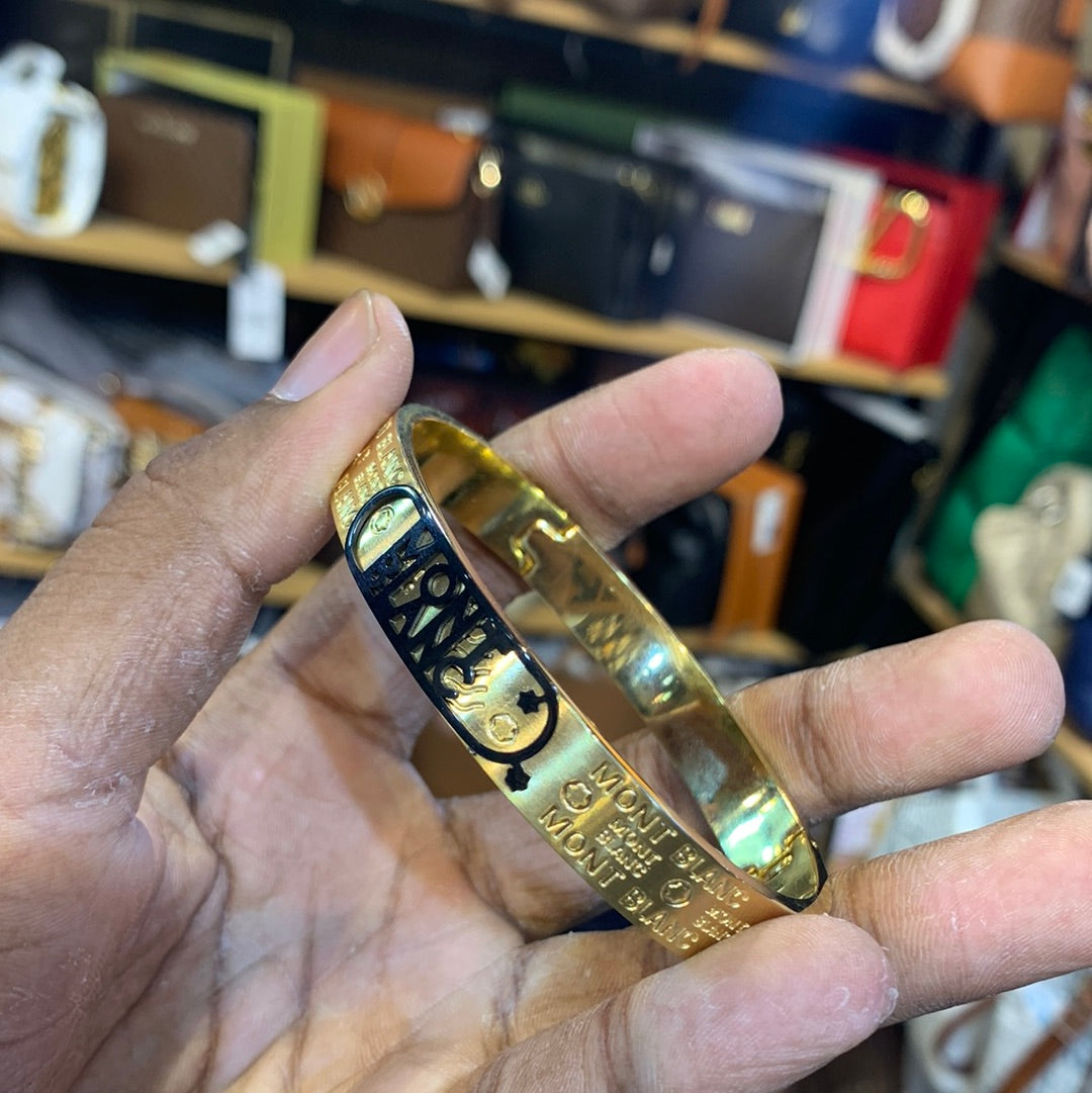 Nom Gold Color Premium Quality Kada Bracelet 502422