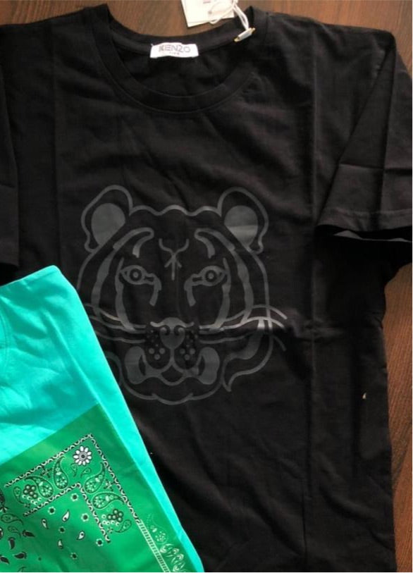 NEK Pairs Black  Colour Gray Tiger Print Half Sleeves TShirt 110410
