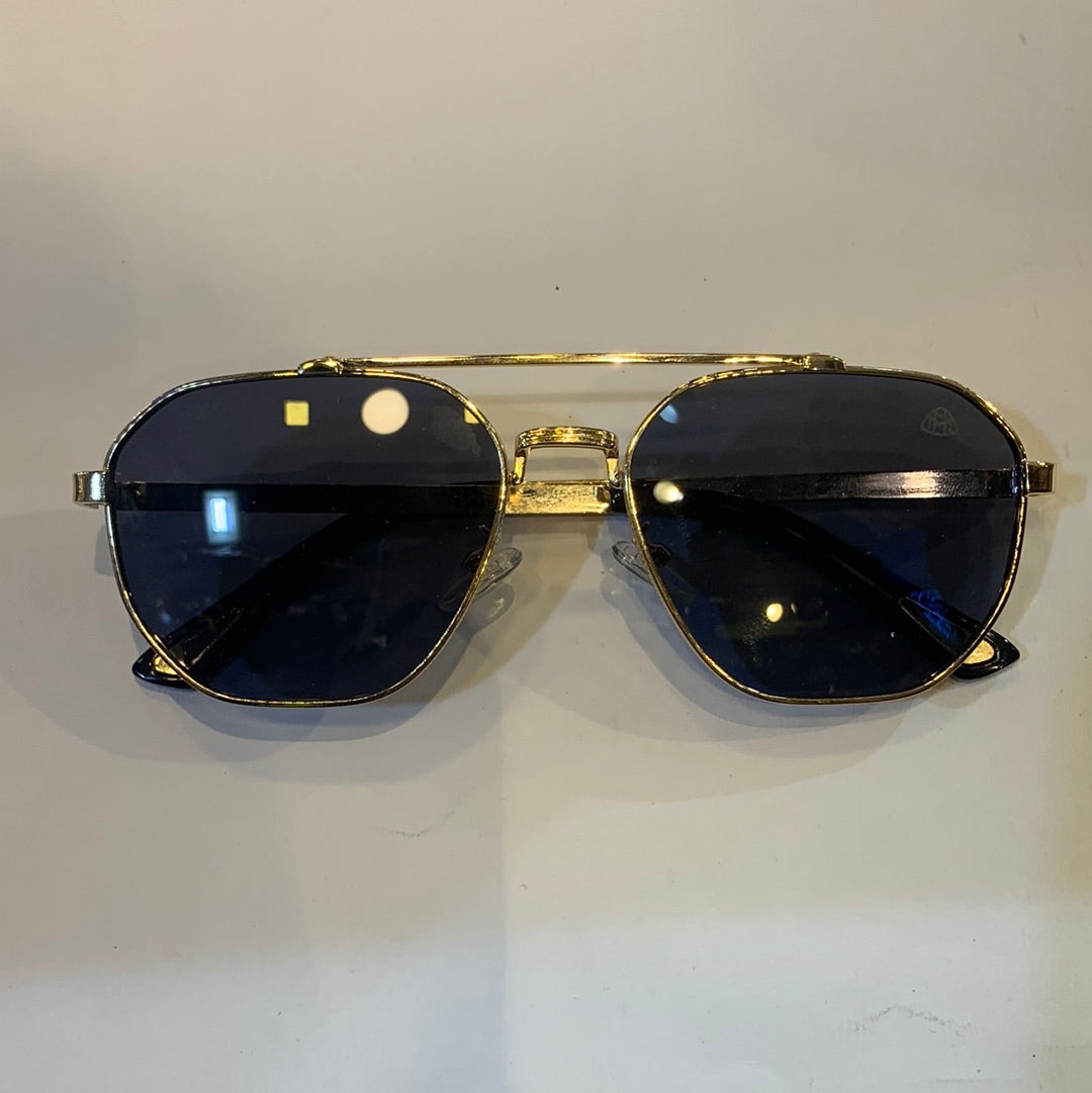 YAM Golden Frame black Shade Sunglass 2A745 58 17-140
