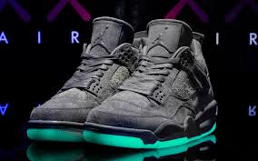 Jor Roj Grey Colour  Kaws  Ankle Sneaker Shoes 0102917958